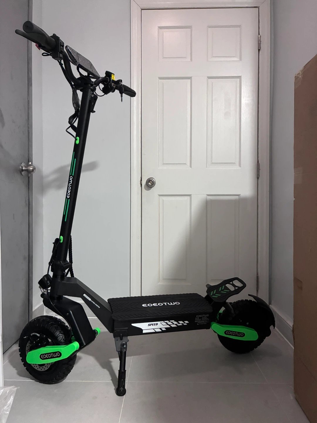 Electric Scooter GT06 eoeotwo