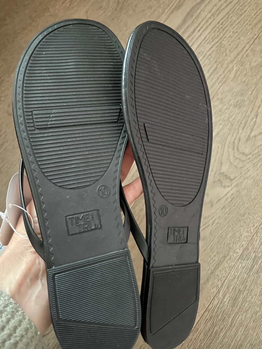 NEW! Women's Flip Flops - Size 10 - photo 4