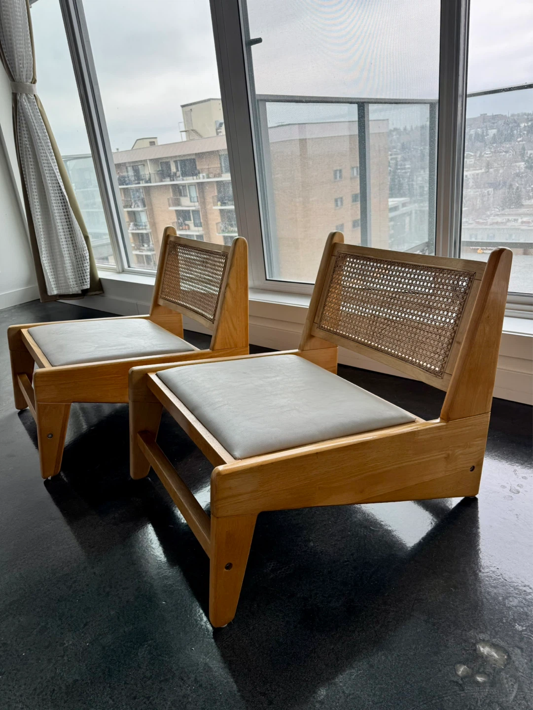 (LAST CHANCE)Wooden lounge chairs with cane back (set of 2) - photo 3