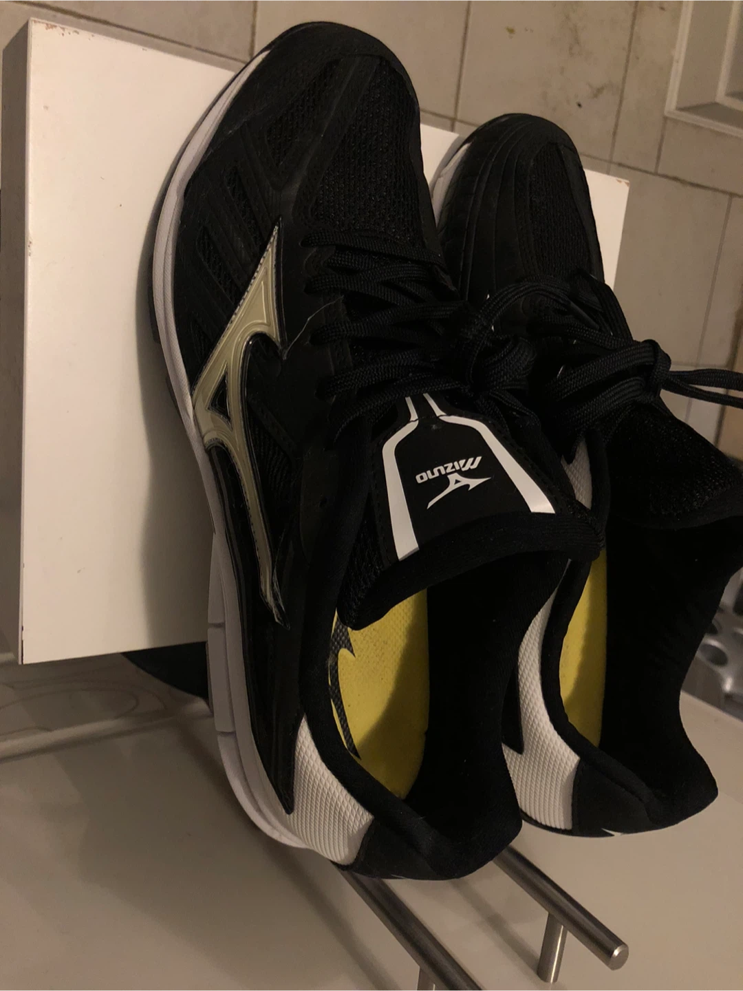 Mizuno Running Shoes - photo 4