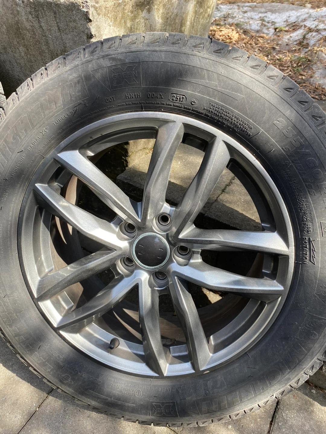 Set of 4 Alloy Wheels and Tires - photo 3