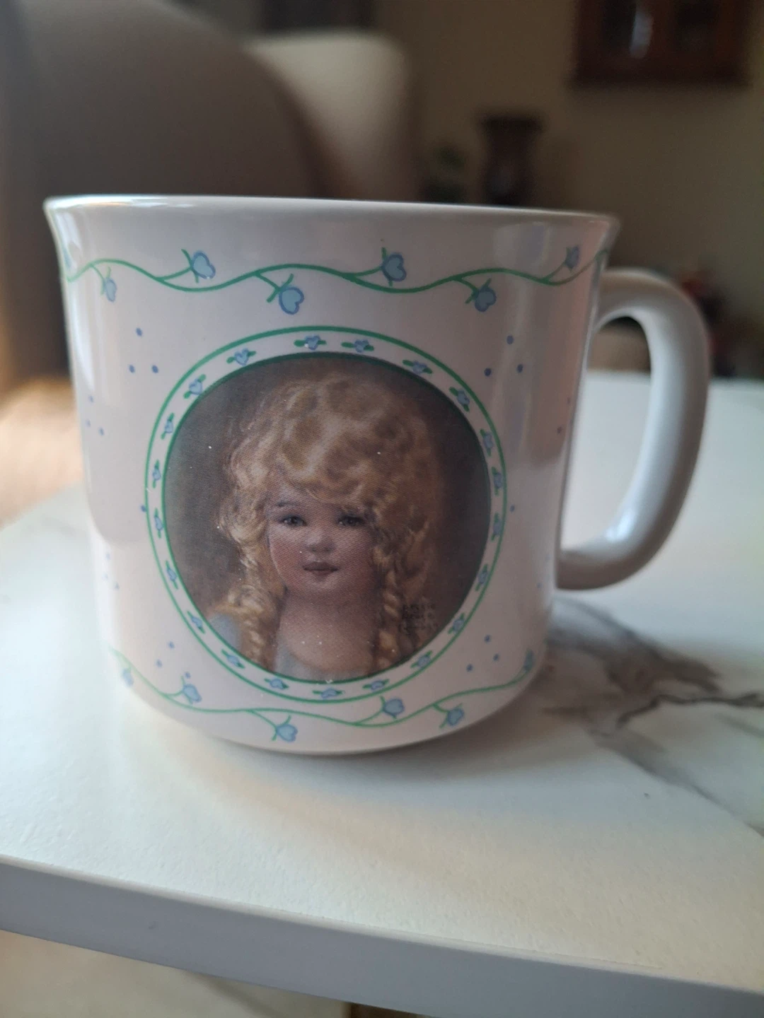 Bessie Pease Gutmann ‘Goldilocks’ mug