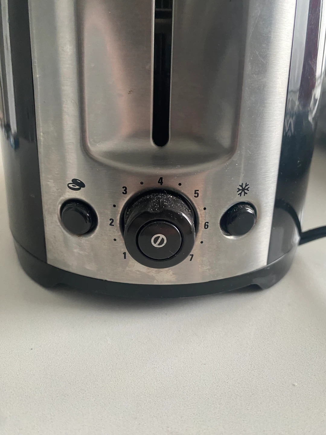 BLACK+DECKER 2-Slice Toaster - photo 2