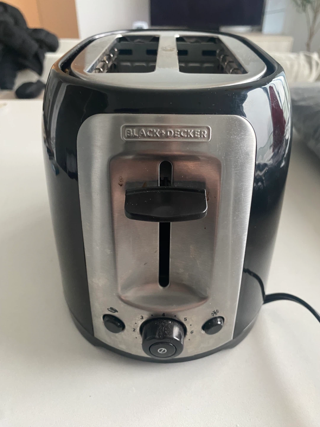 BLACK+DECKER 2-Slice Toaster - photo 3