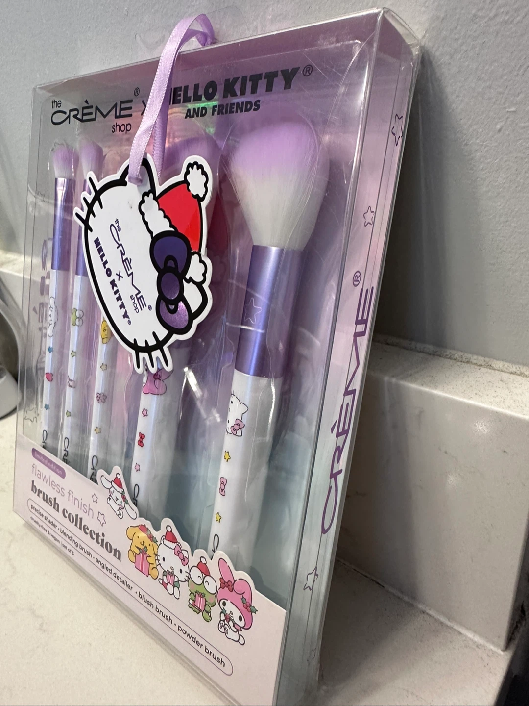 The Crème Shop x Hello Kitty Flawless Finish Brush Collection - photo 4