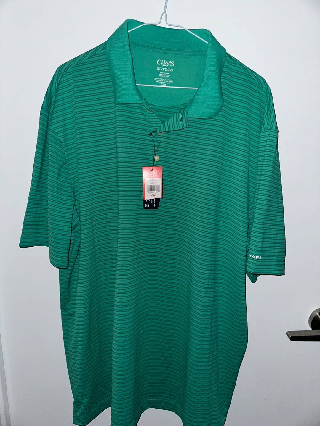*New, tags attached*. Men's Chaps Golf Polo Shirt