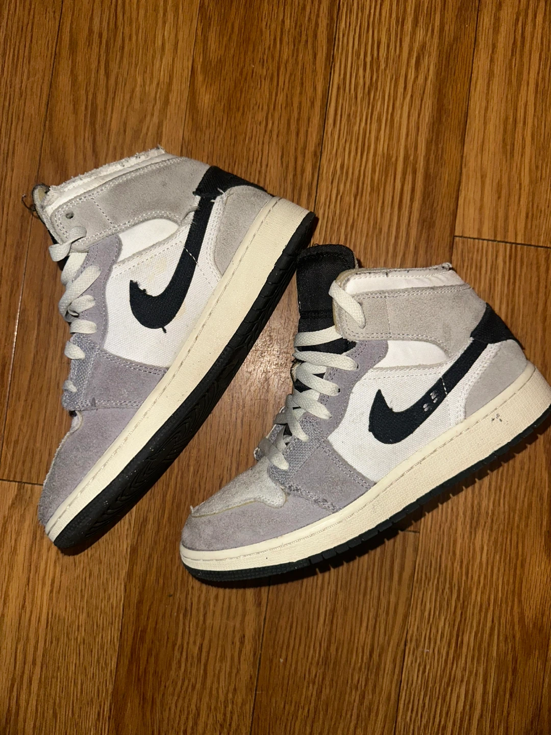 Jordan 1 White Cement 5Y