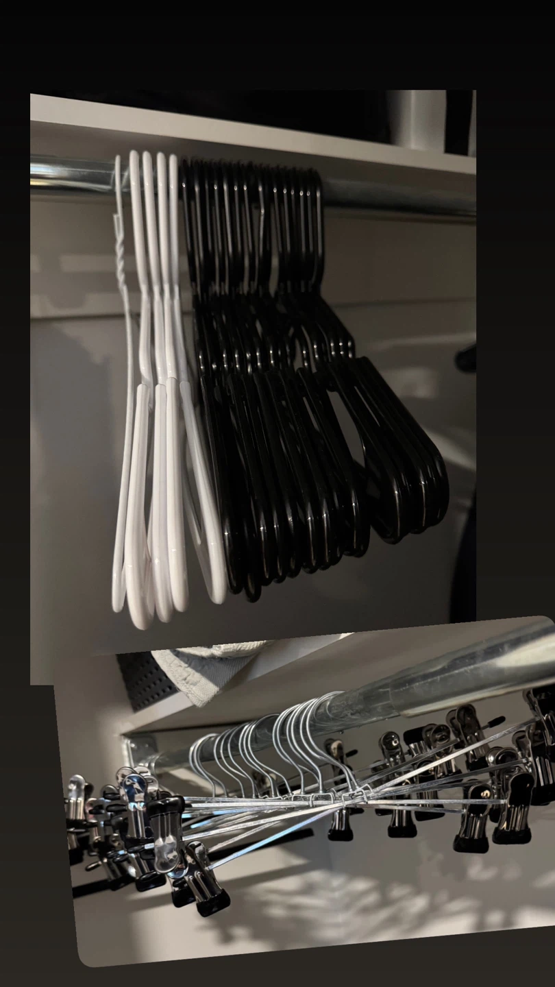 APPROX 40 hangers for free