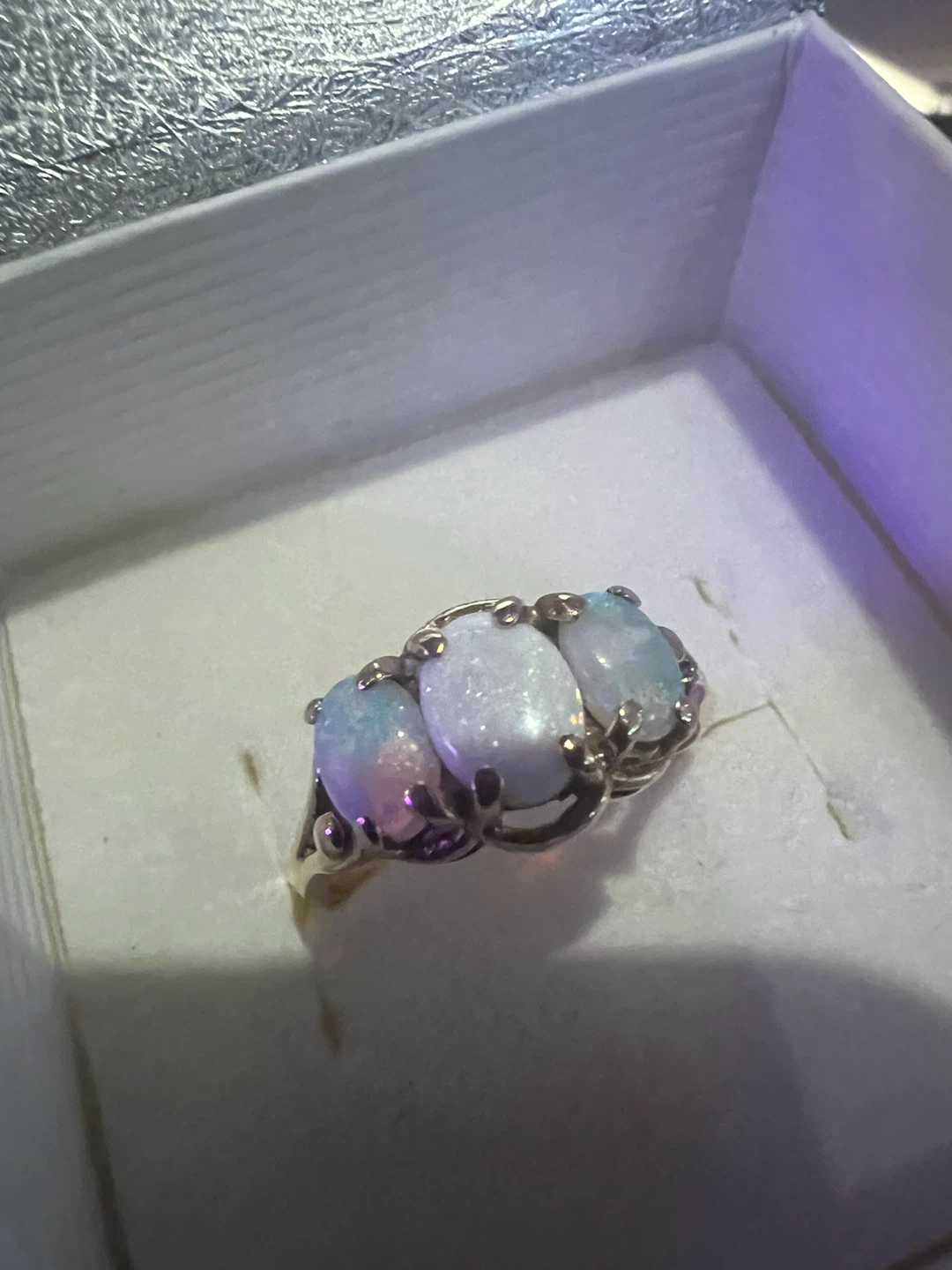 10 k Three Stone Opal Ring