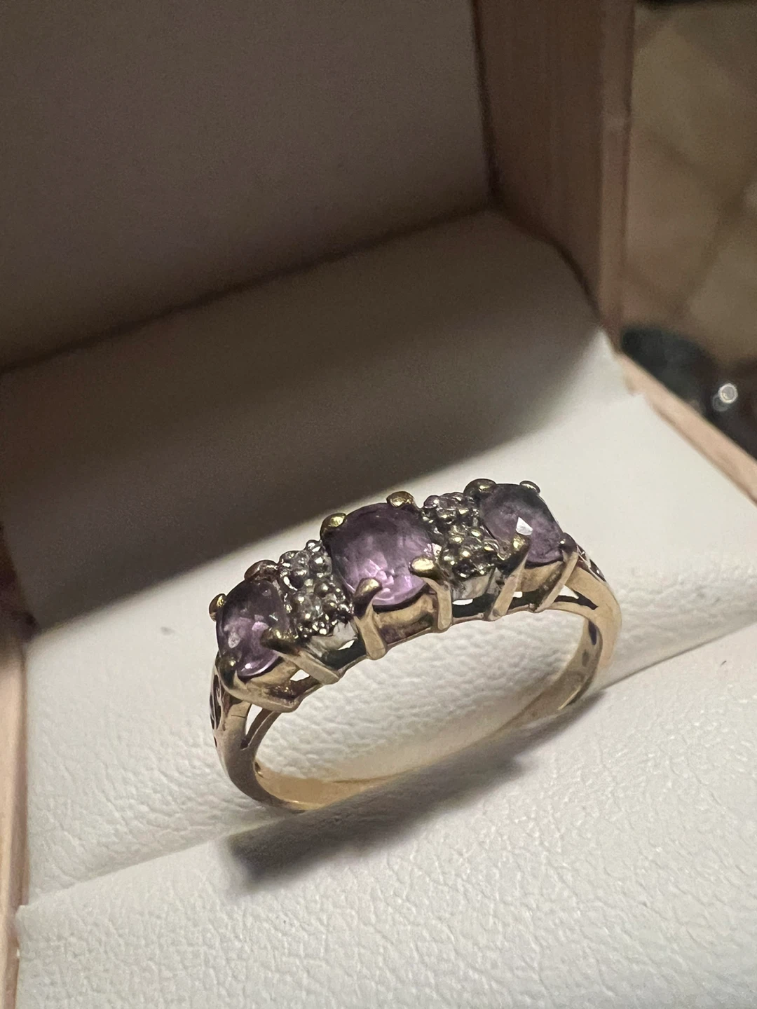 10K Gold Amethyst and Diamond Ring - photo 2