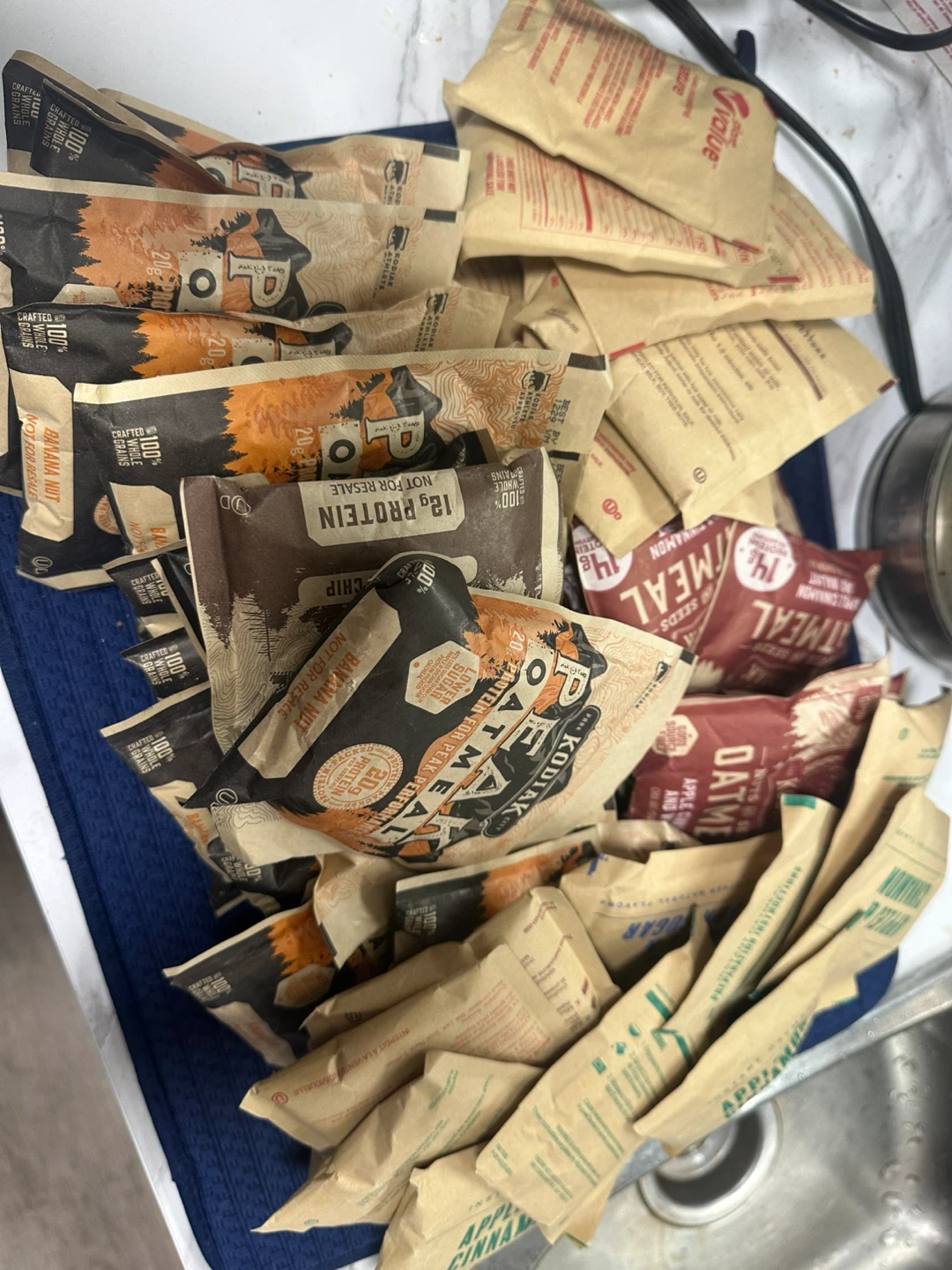 45 bags of Kodiak Cakes Instant Oatmeal Variety Pack