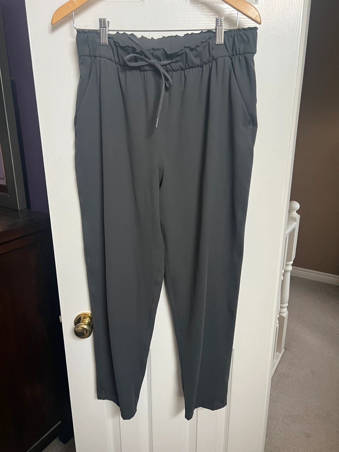 Lululemon Jogger Pants - Size 10