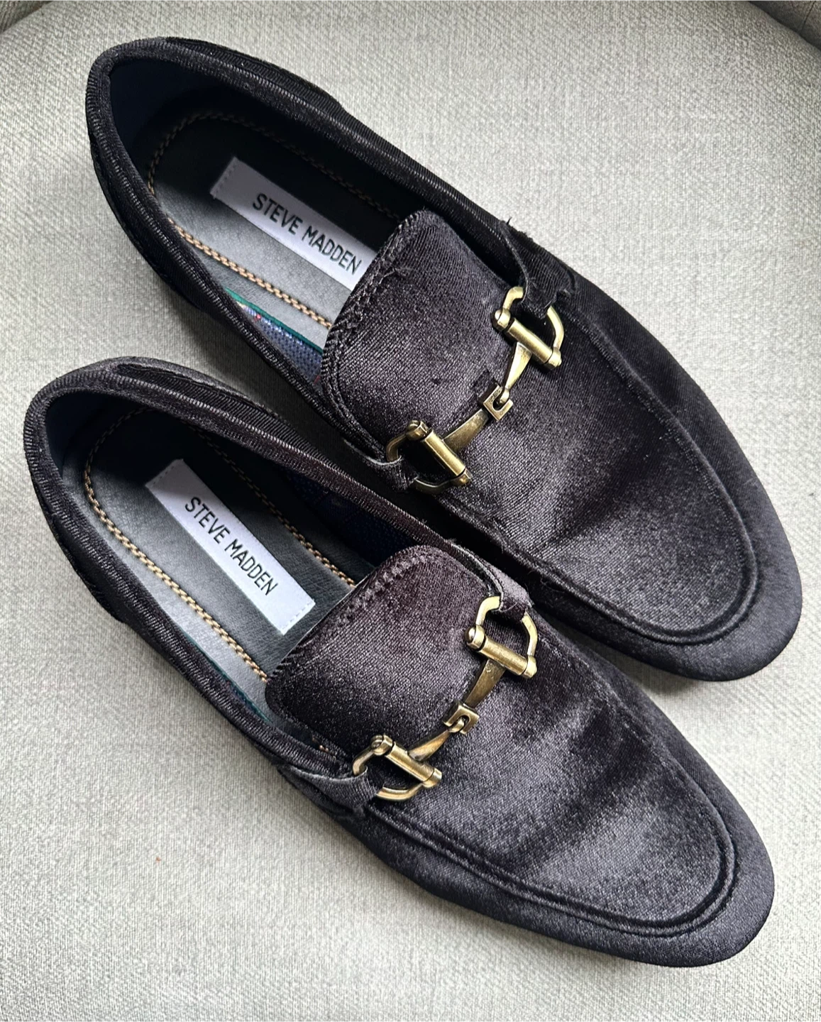 Steve Madden Black Velvet Loafers with Gold Buckle - photo 3