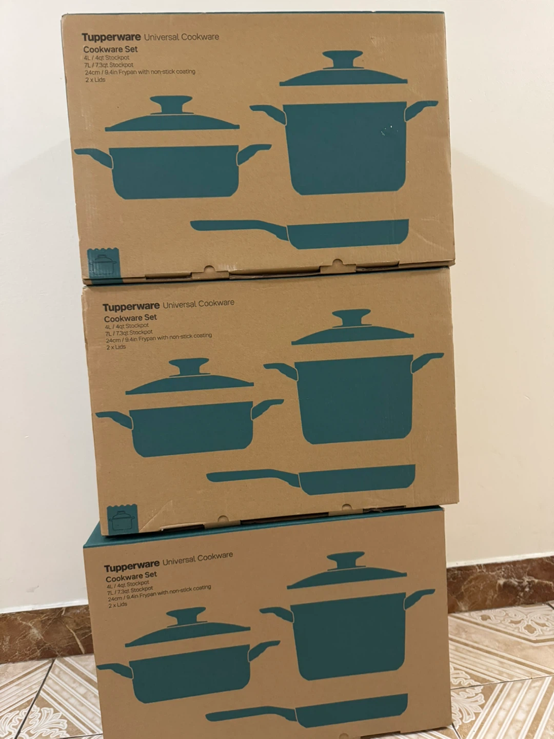 Tupperware Universal Cookware Set - Stockpot & 3.4L Frypan - photo 2