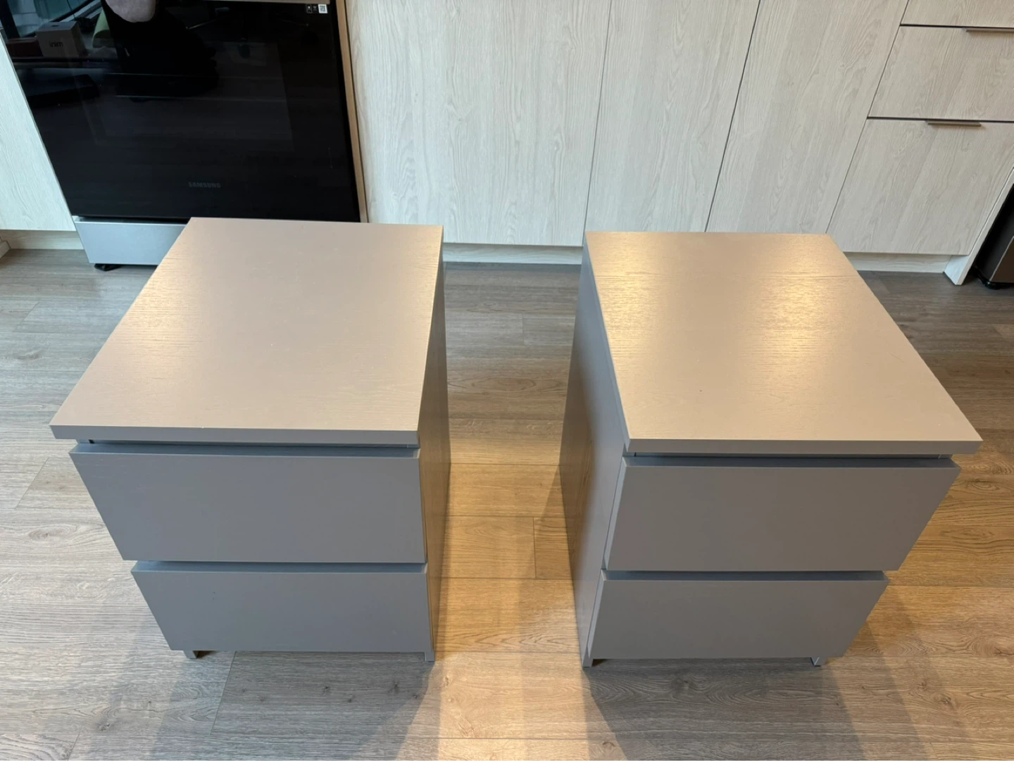 Set of 2-Drawer Nightstands (2 pieces)