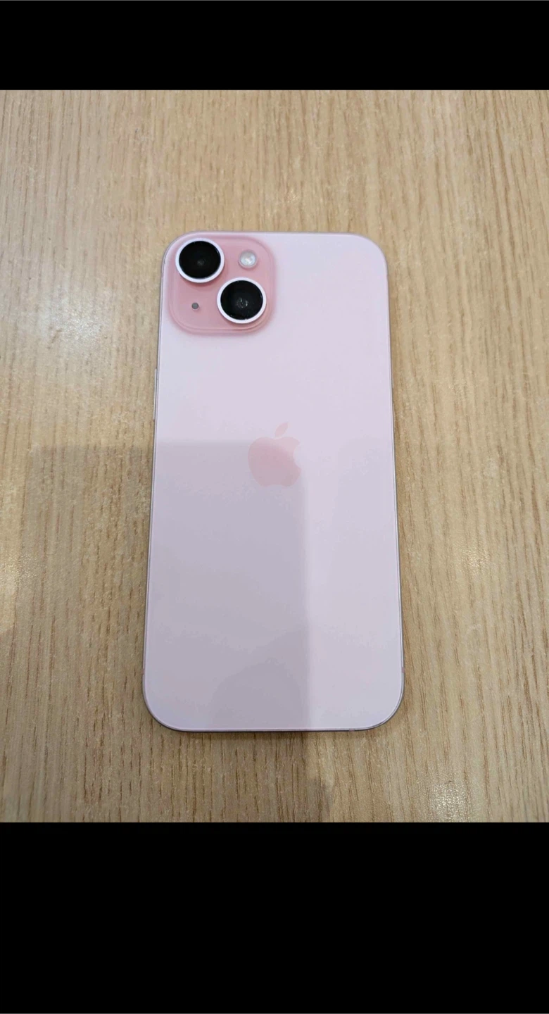 I phone 15 - photo 2