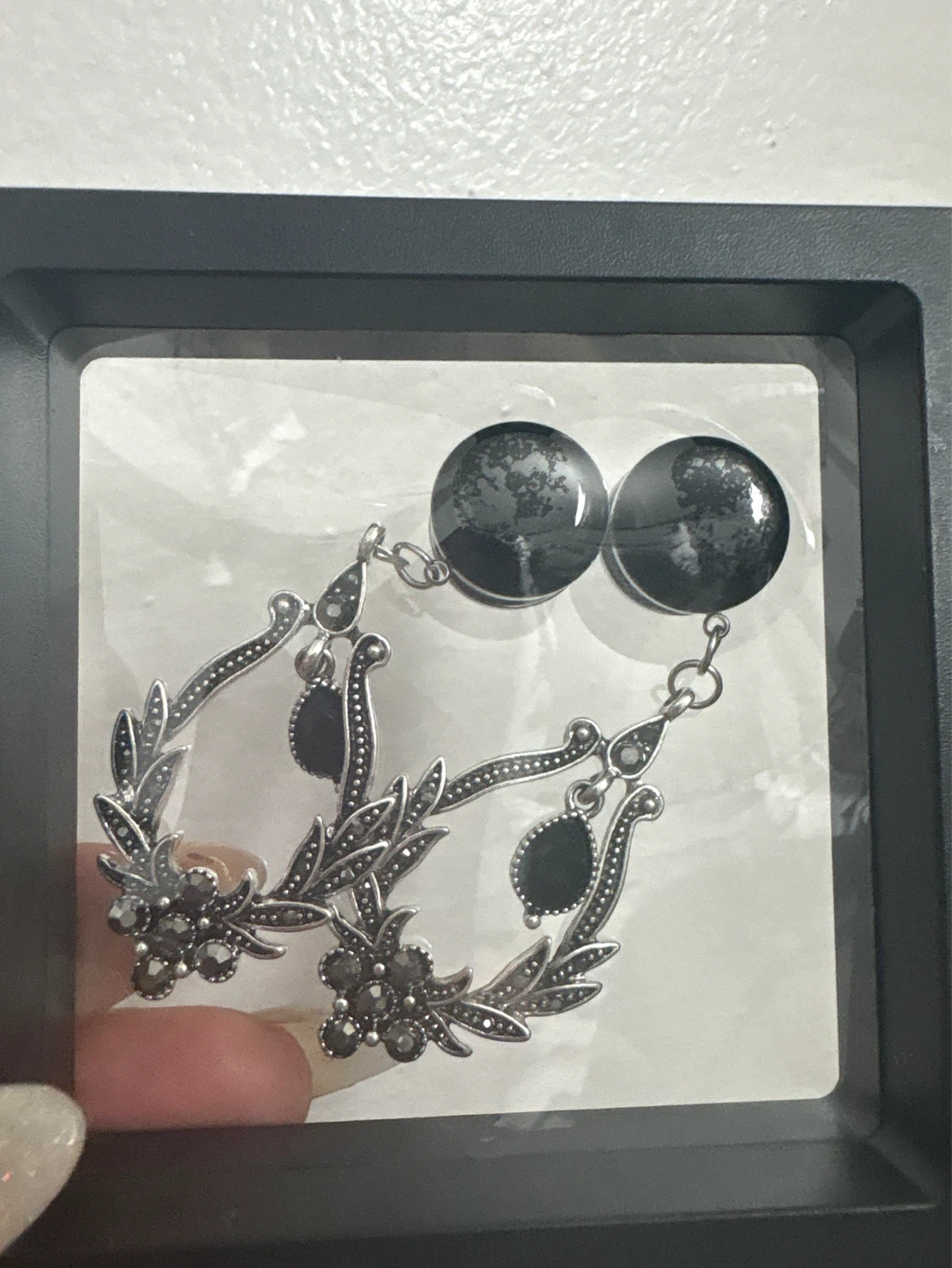 Vintage Style PDG Dangle Earrings with  Black onyx  Stones - photo 5