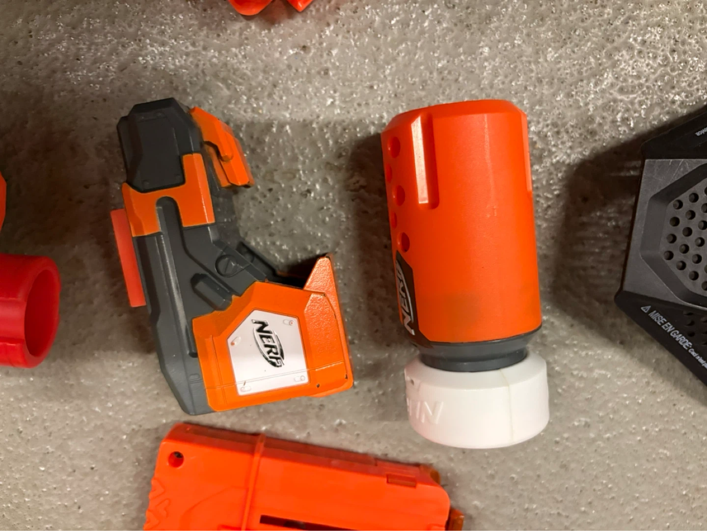 Nerf Blasters and Accessories Lot - photo 3