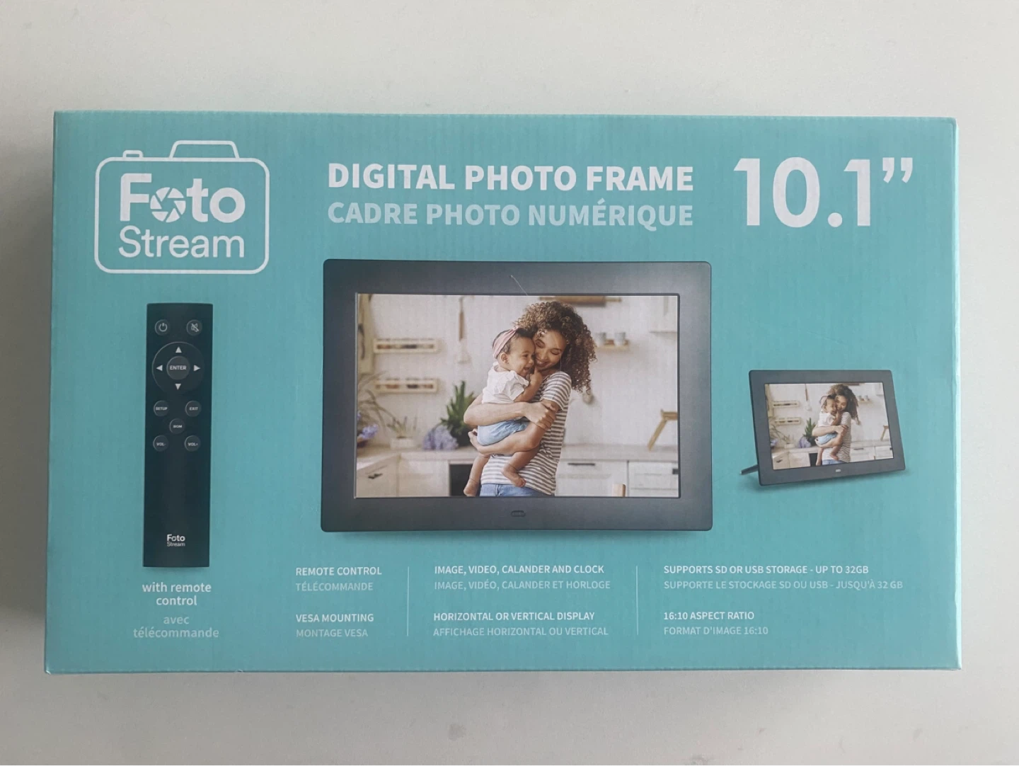 Foto Stream 10.1" Digital Photo Frame with Remote