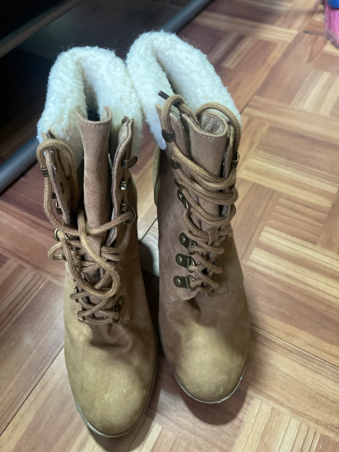 Women's Tan Faux Suede Lace-Up Heeled Boots with Sherpa Lining