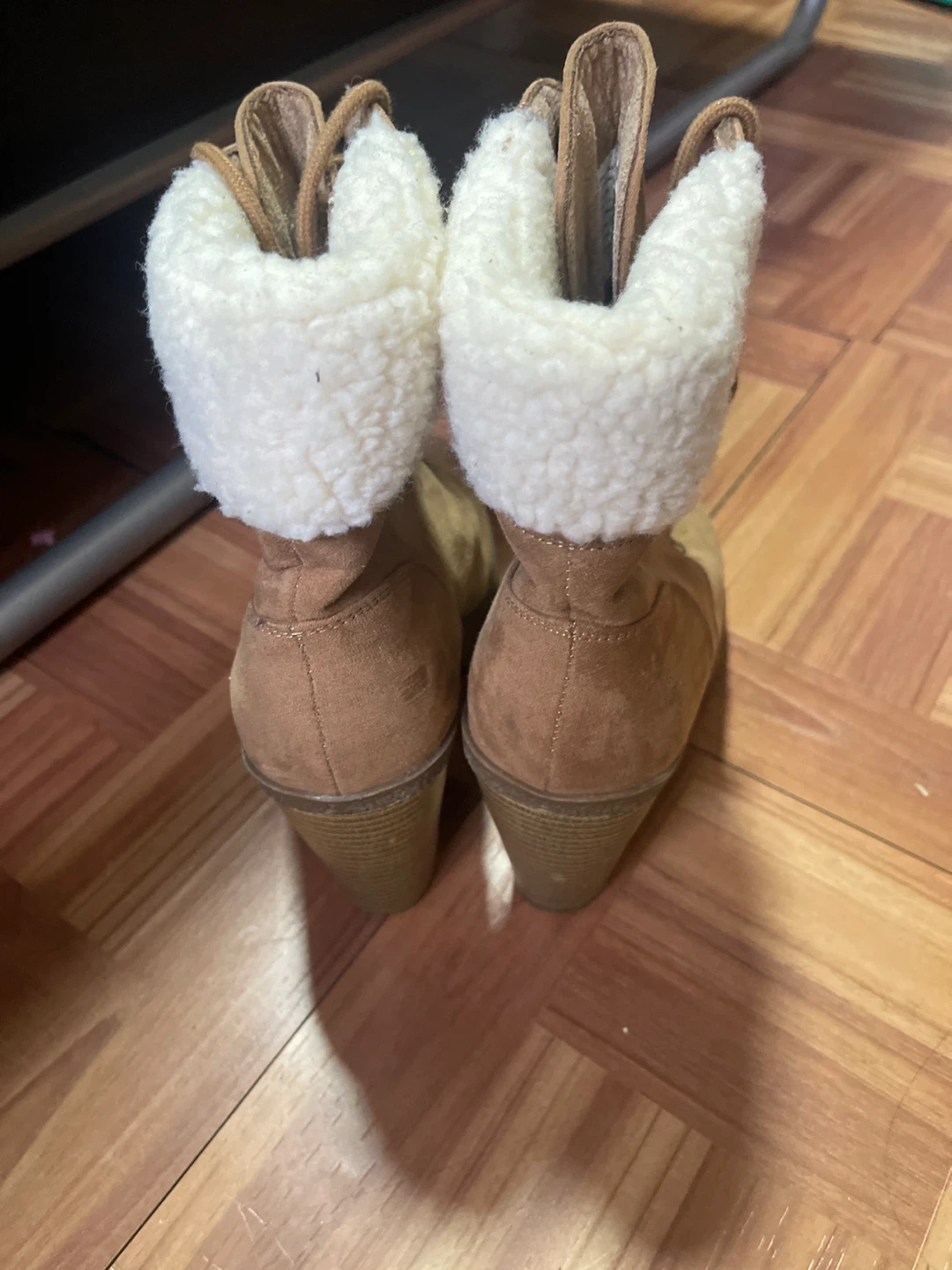 Women's Tan Faux Suede Lace-Up Heeled Boots with Sherpa Lining - photo 3