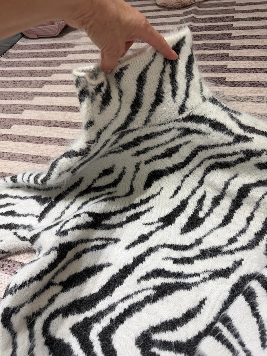 Women's Zebra Print Knit Sweater and Pants Set - photo 3