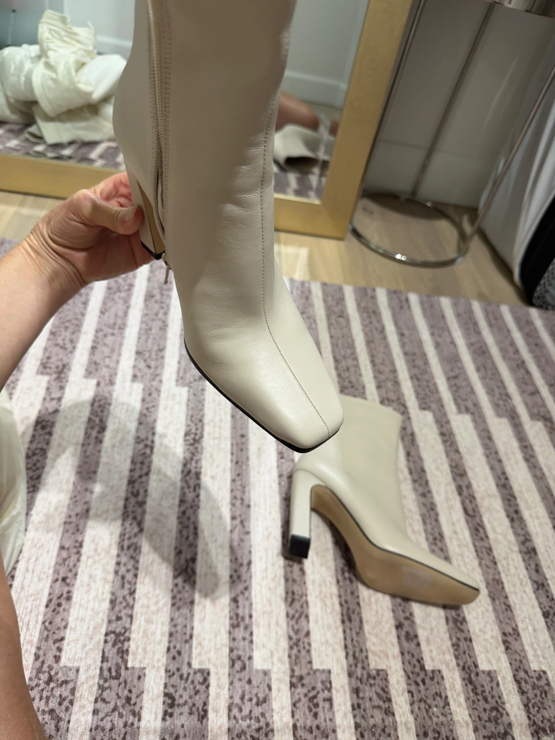 Steve Madden LIZABELLE Cream Leather Ankle Boots - Size 7.5M