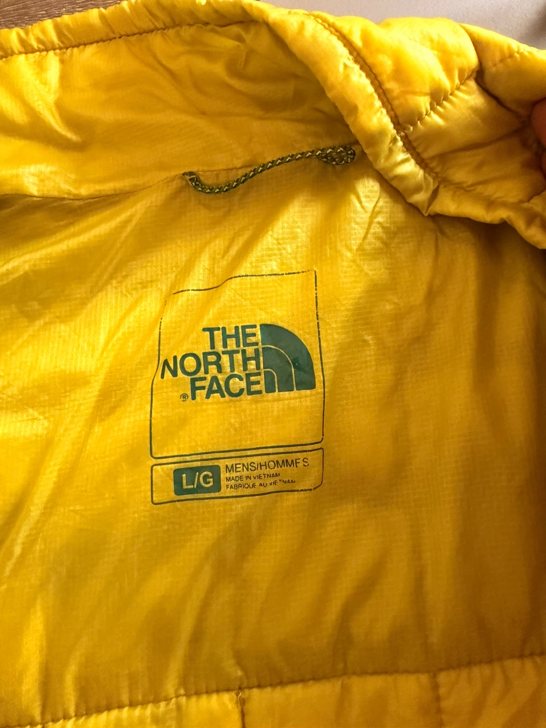 The North Face Puffer Jacket - Yellow - Men's L/G - photo 5