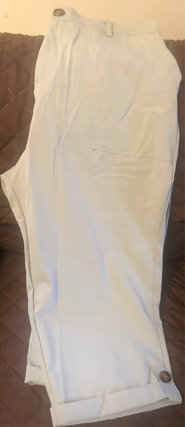 Light Beige capri  Pants lasric waist 17 and length 32 - photo 2
