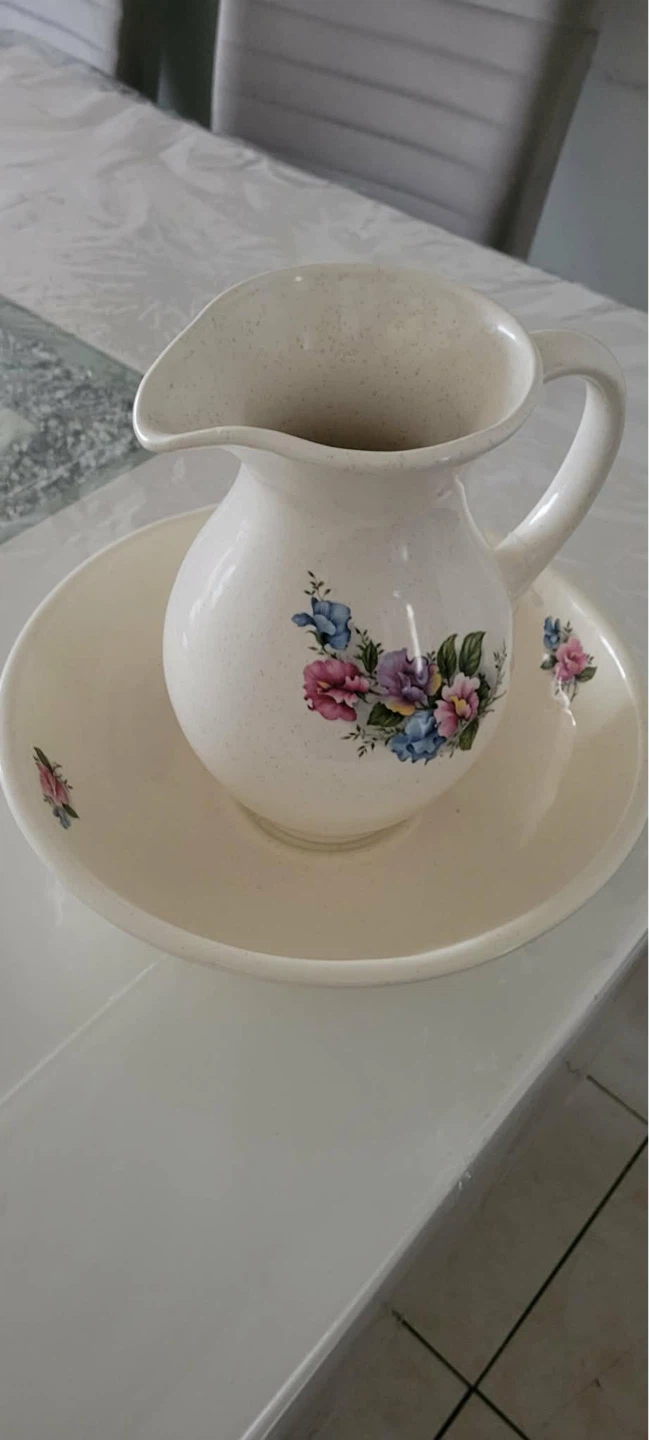 Vintage Floral Pitcher and Basin Set - photo 4