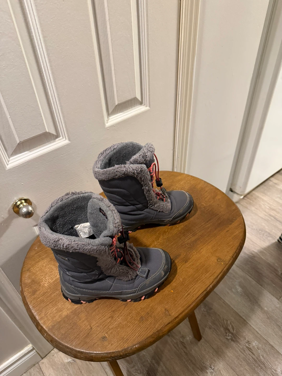 Youth Waterproof Snow Boots Size 1 - photo 2