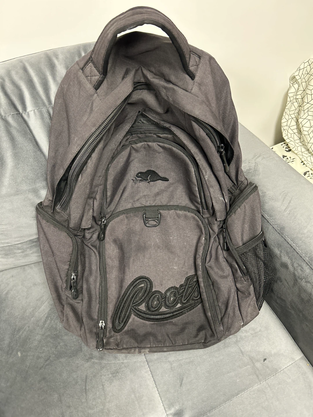 Roots Backpack - Charcoal Grey