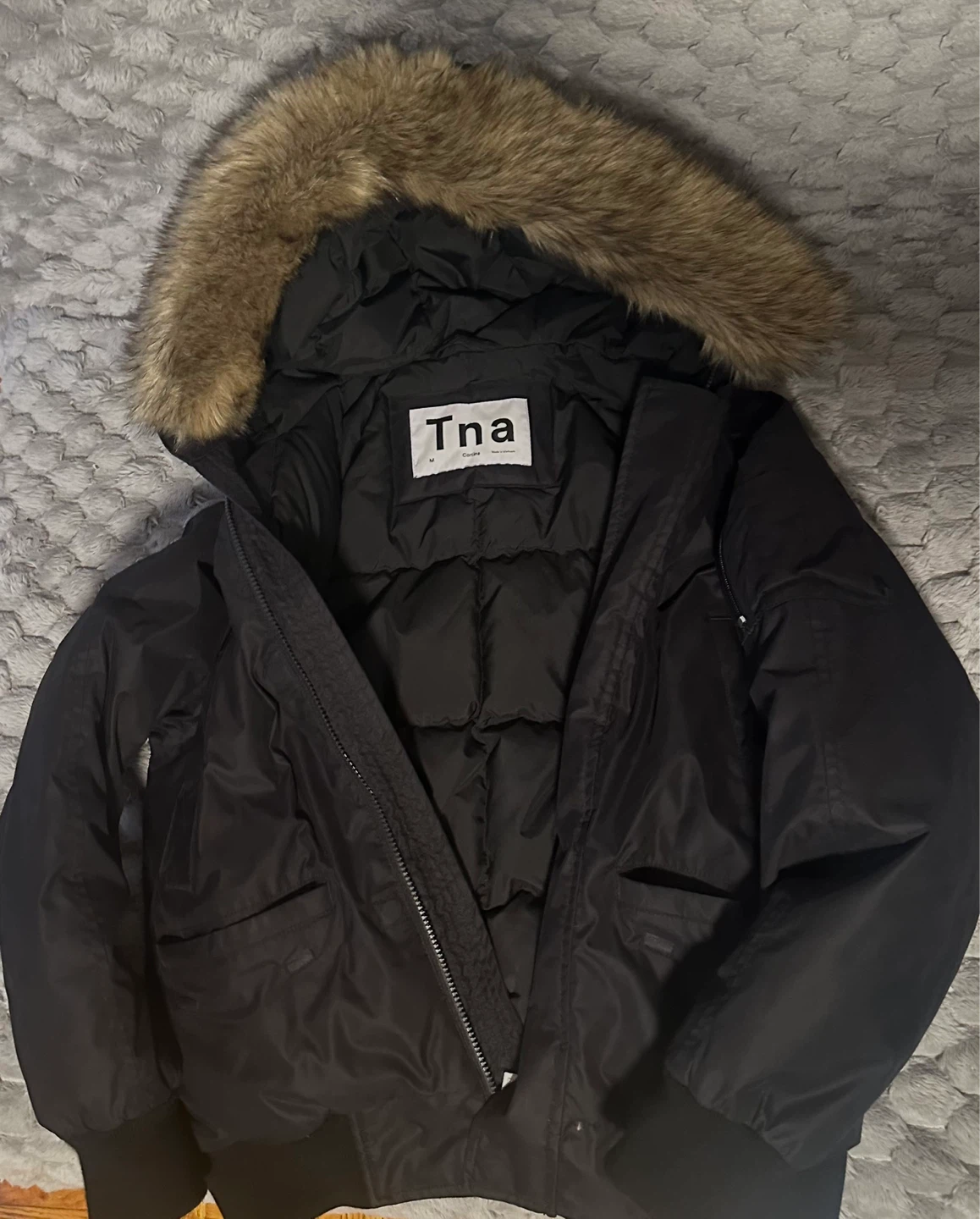 Aritzia TNA Cortina short Parka - photo 3