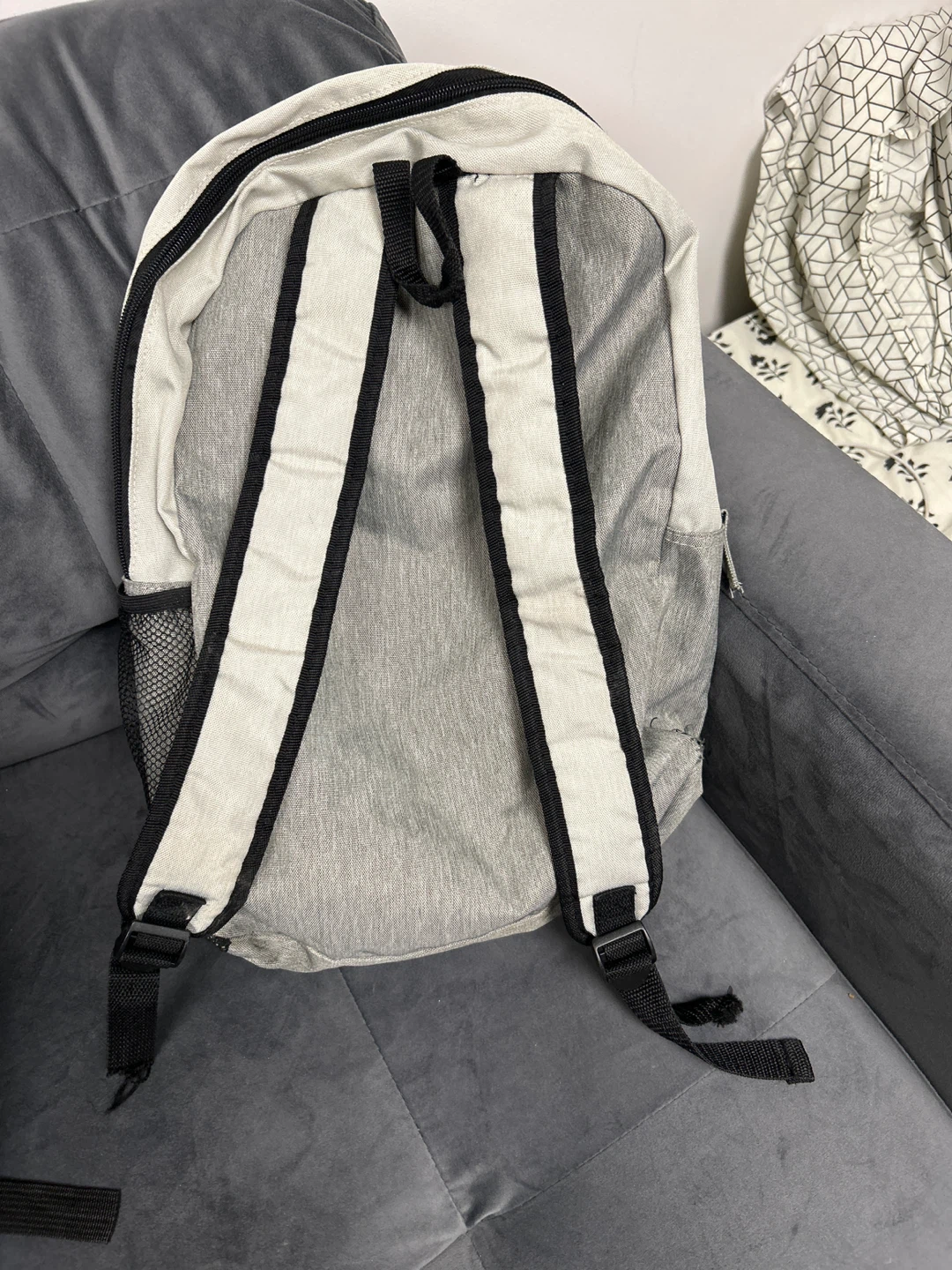 Neutrogena Backpack - photo 2