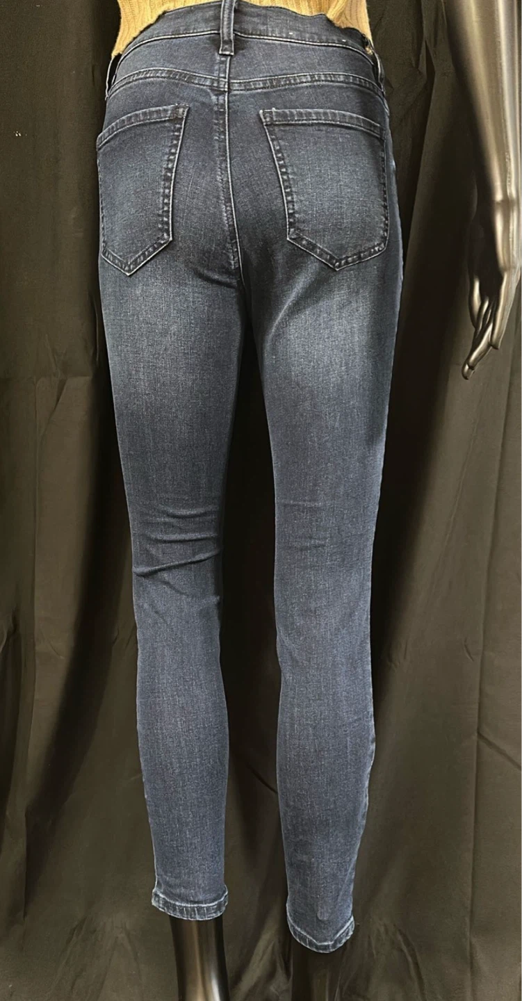 Blue Wash Skinny Jeans - photo 3
