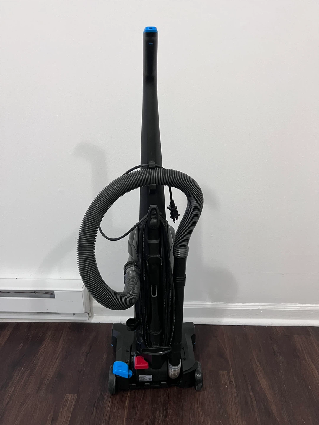 Bissell PowerForce Helix Upright Vacuum - photo 3
