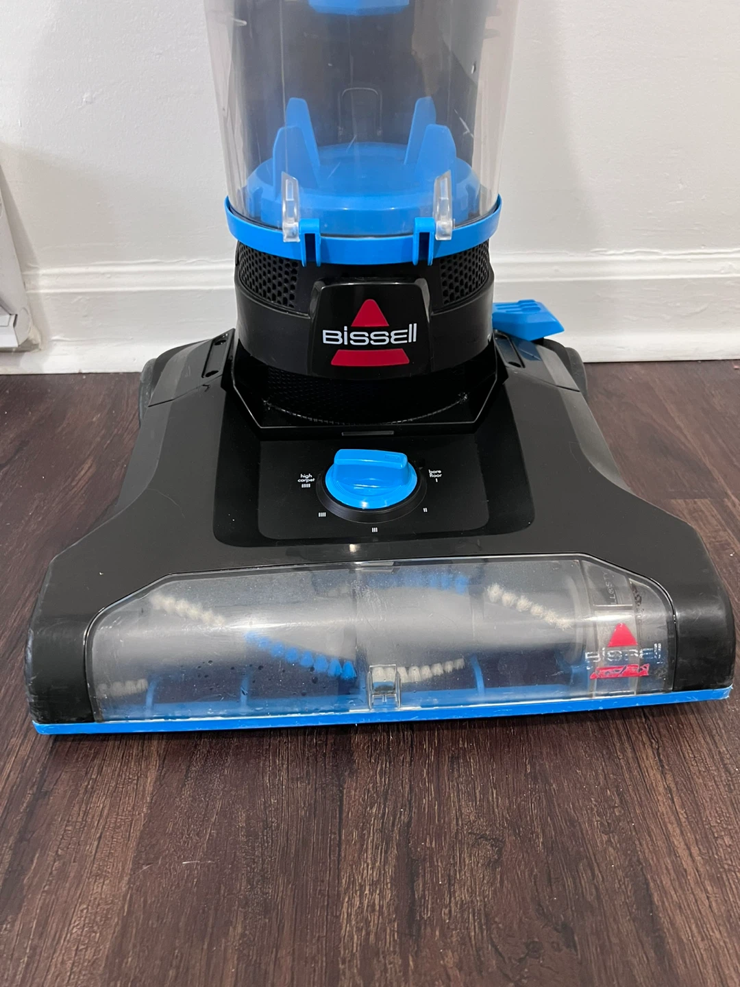 Bissell PowerForce Helix Upright Vacuum - photo 2