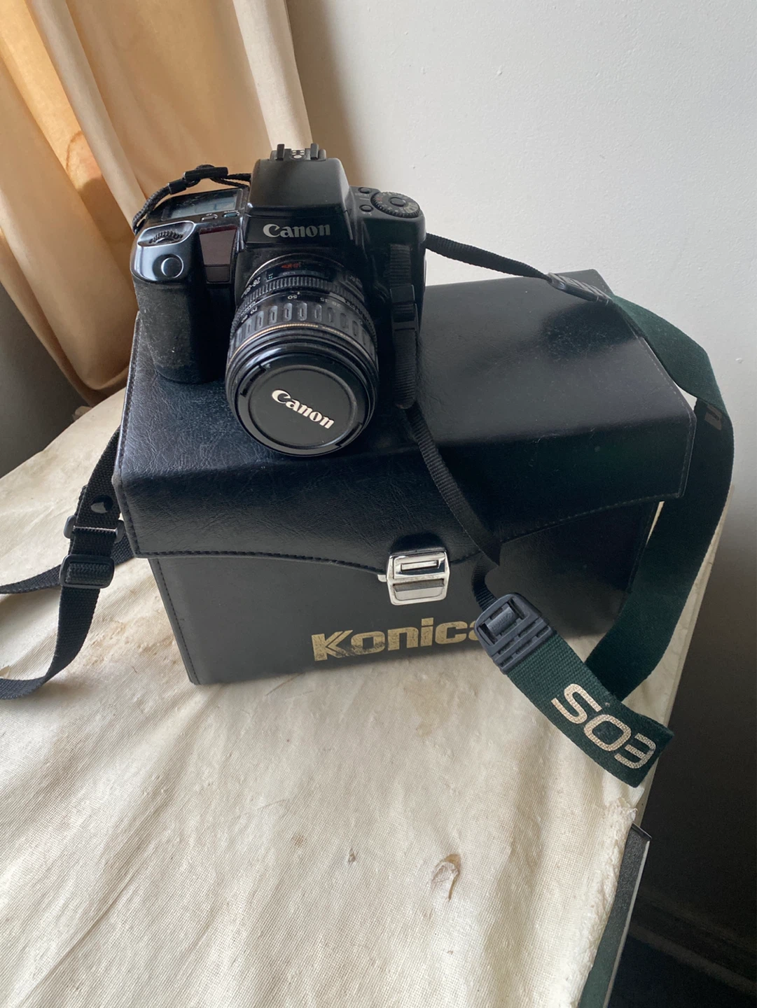 Canon EOS 35mm Film Camera with 28-80mm Lens - photo 5