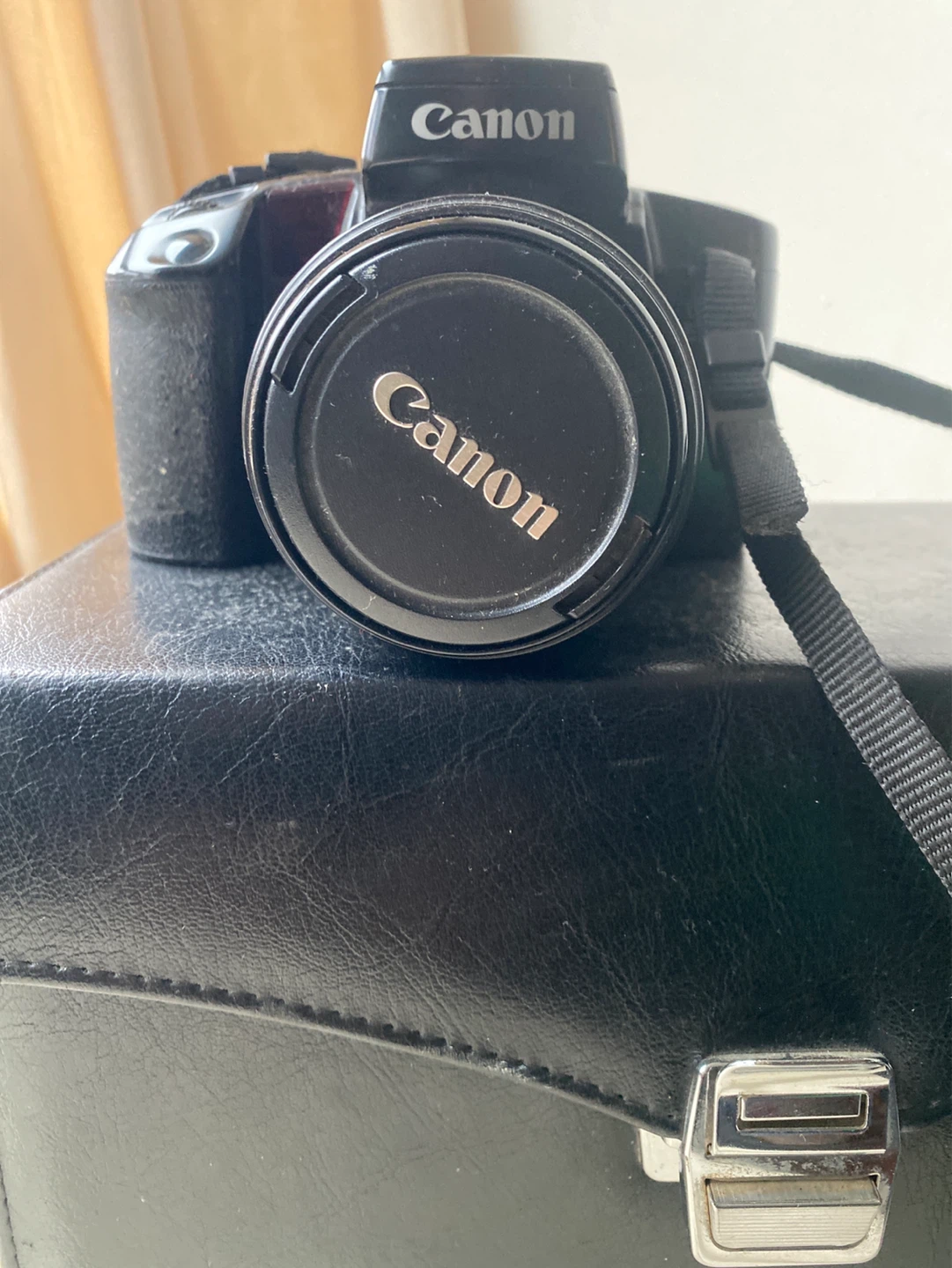 Canon EOS 35mm Film Camera with 28-80mm Lens - photo 4