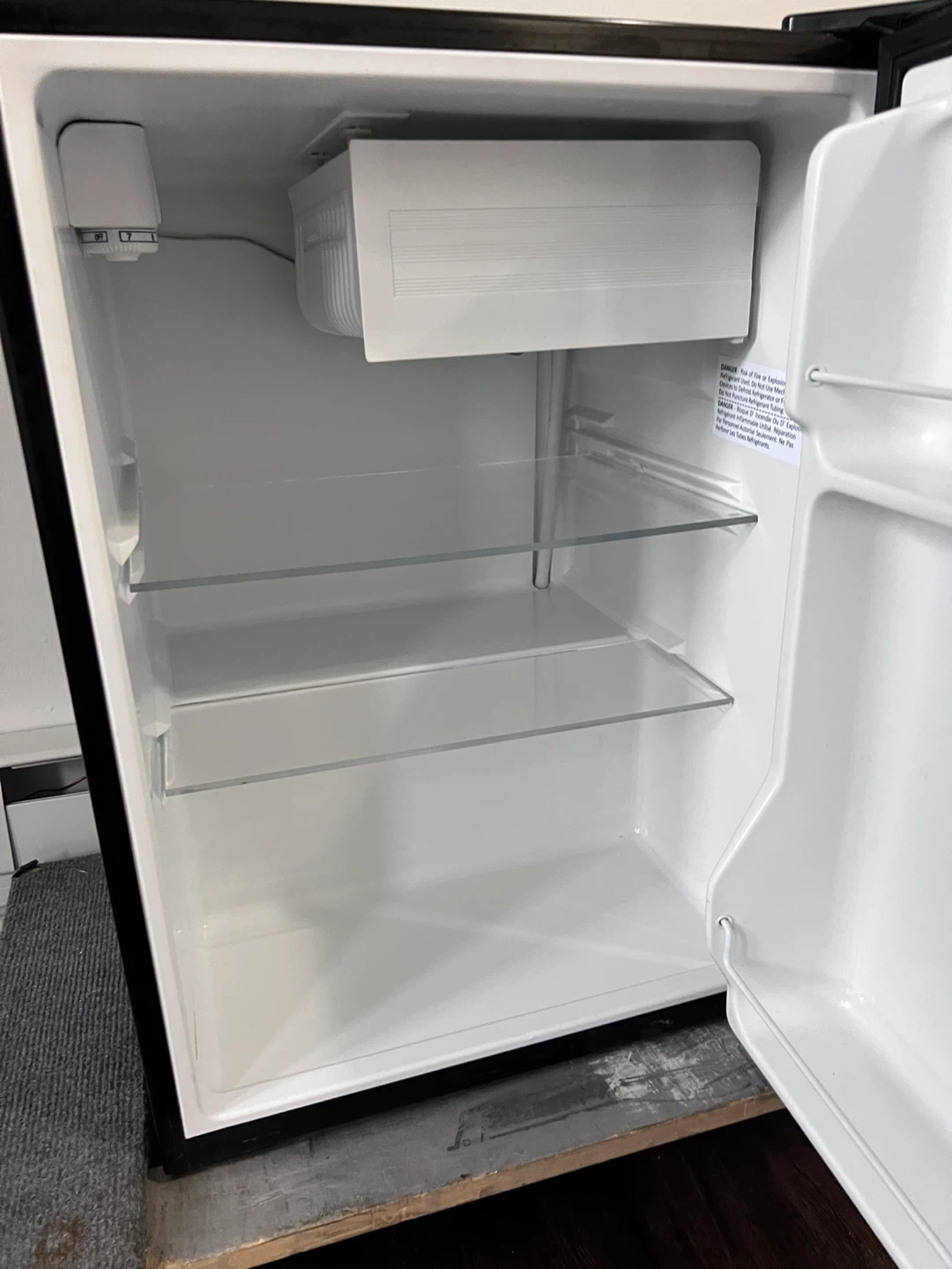 Haier Mini Fridge - photo 3