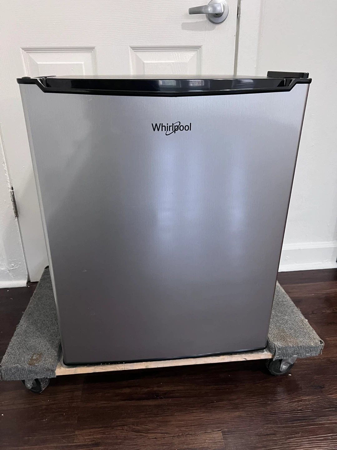 Whirlpool Mini Refrigerator