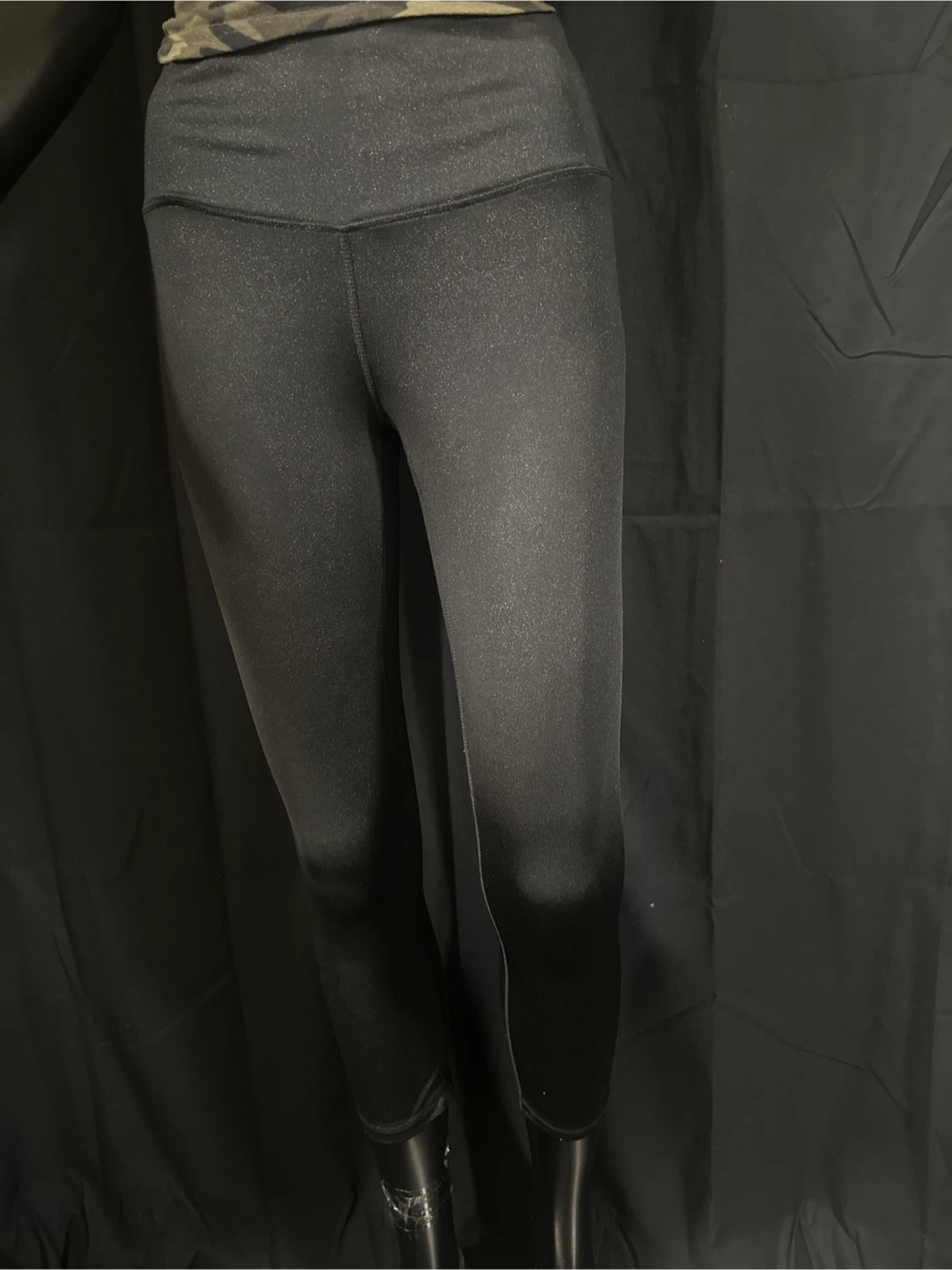 Black Athletic Leggings & Camo Tank Top - photo 2
