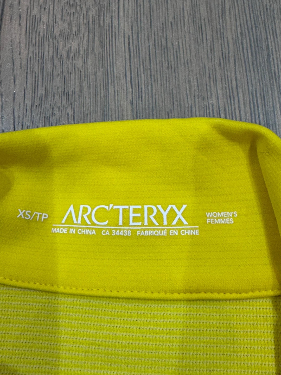 Arc'teryx Women's Yellow Long Sleeve Zip Top XS - photo 4