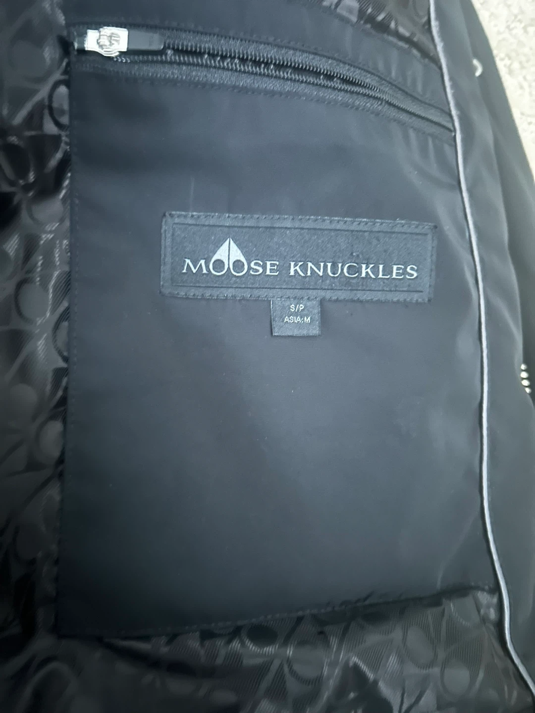 Moose Knuckles Black Down Parka Jacket - Size S/P (Asia M)