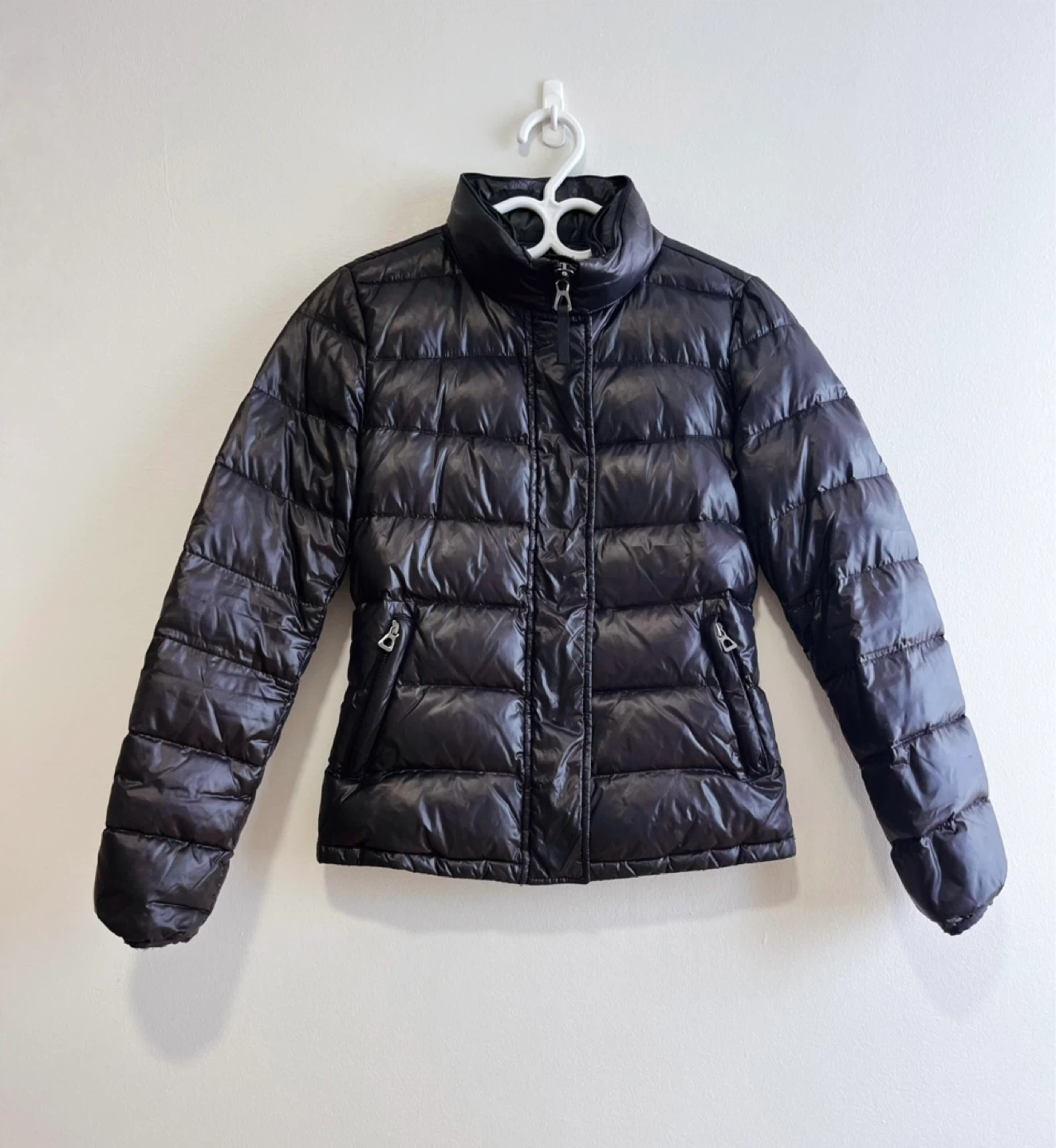Women’s Black Puffer Jacket-Size XS