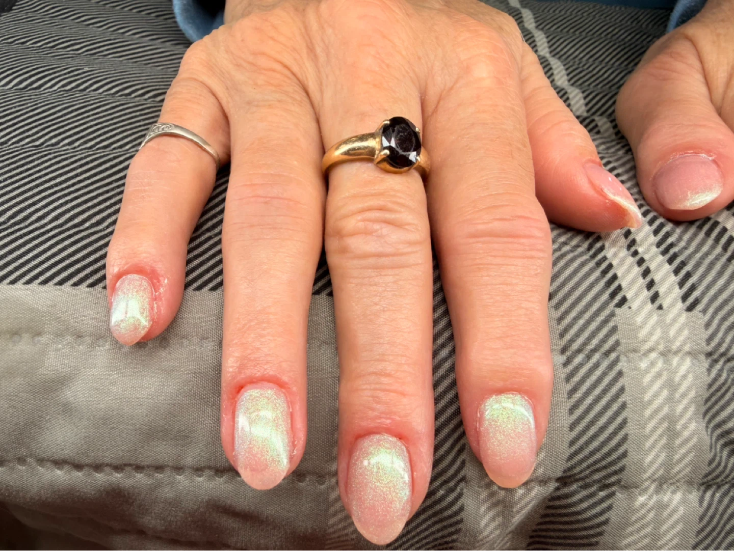 Pearlescent Shimmer - photo 3