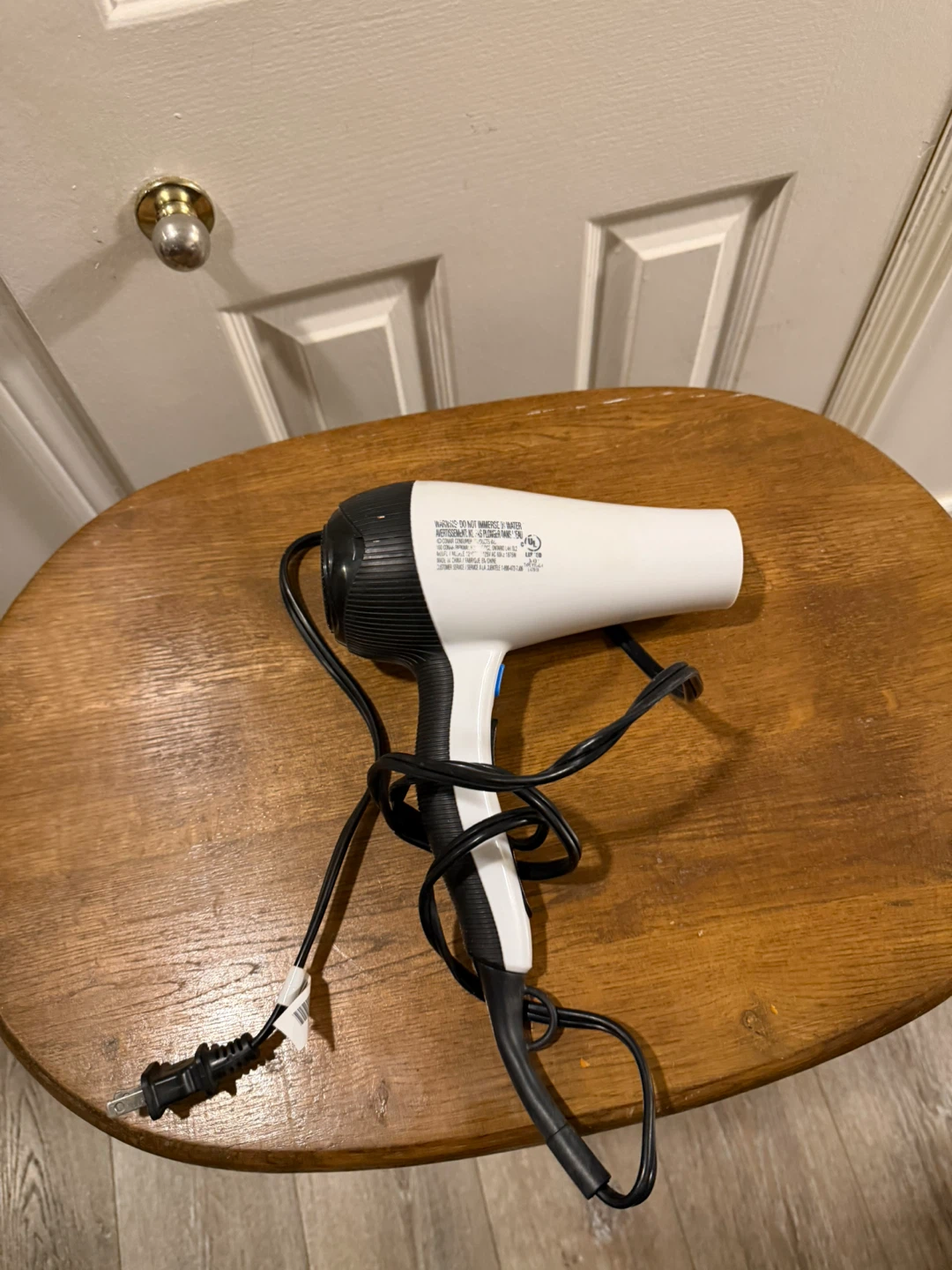 White and Black Hair Dryer - photo 2