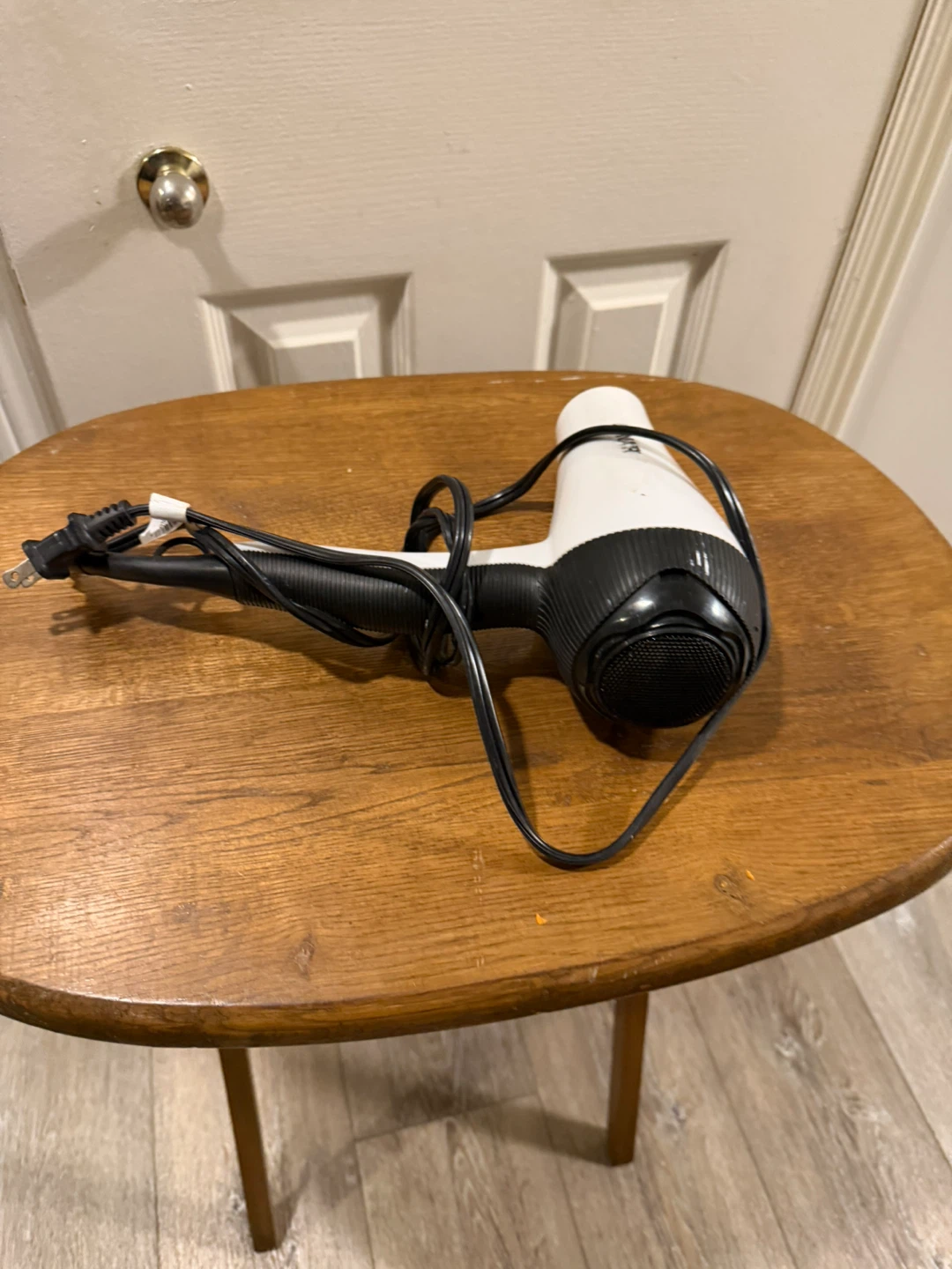 White and Black Hair Dryer - photo 4