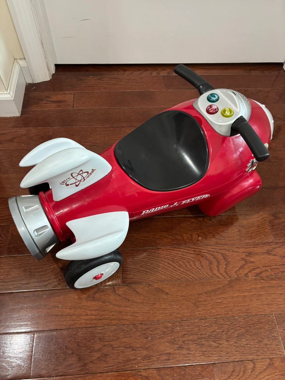 Radio Flyer Retro Rocket Ride-On Toy - photo 2