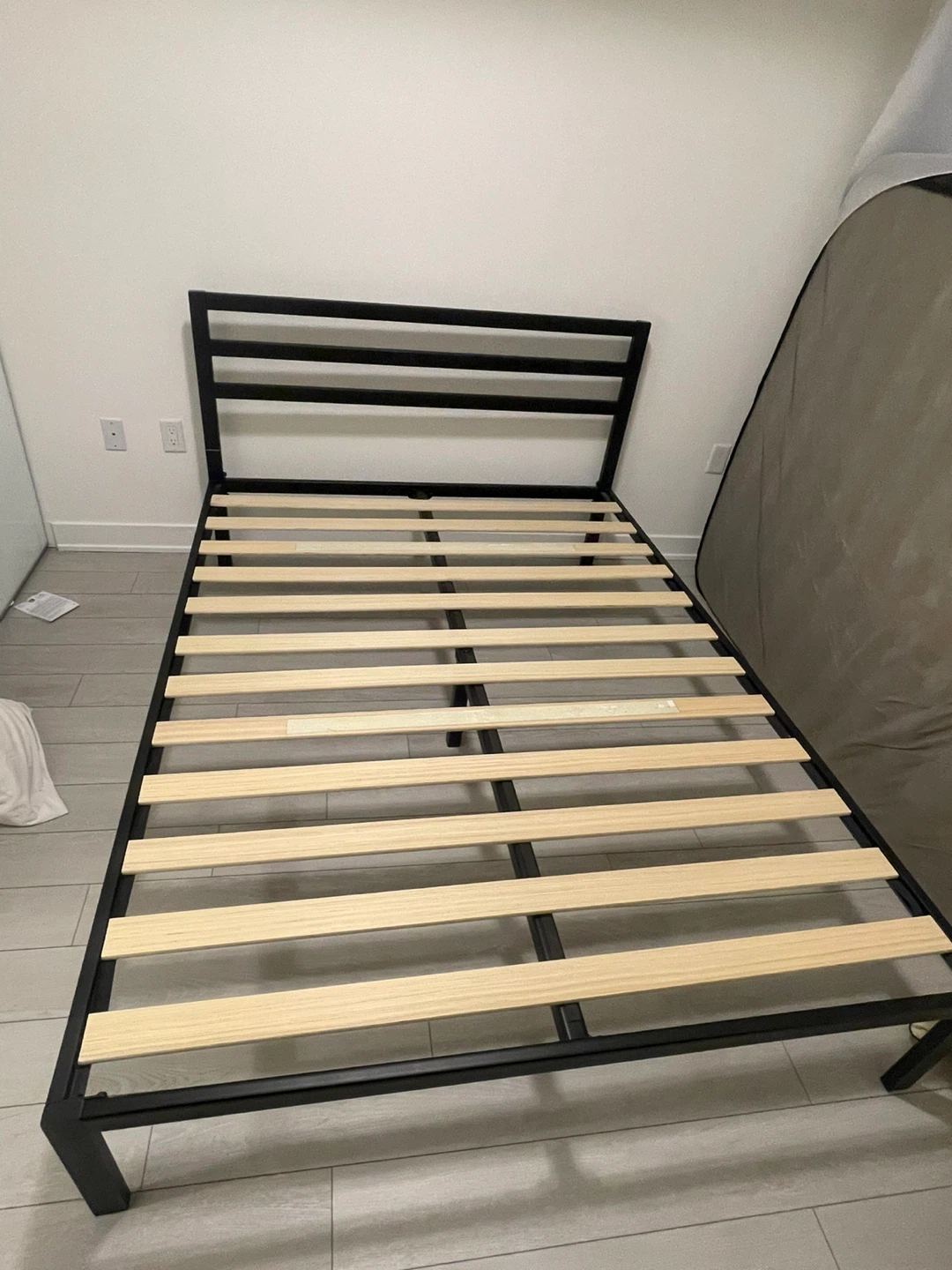 Black Metal Bed Frame ( Queen Size)